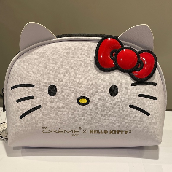 Hello Kitty Bundle includes Cosmetic Bag, Mirror and Facial Masks New - Picture 2 of 6